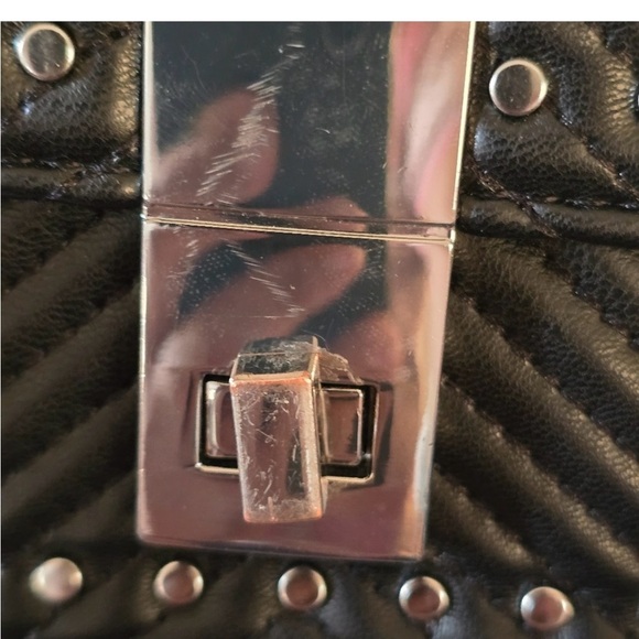 Zara stylish Black Quilted Shoulder Bag - Picture 8 of 9